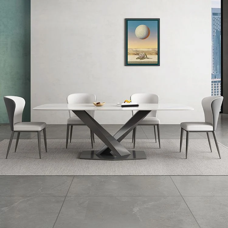 Tavolo da pranzo rettangolare con piano pietra bianca con base metallo Clearhalo