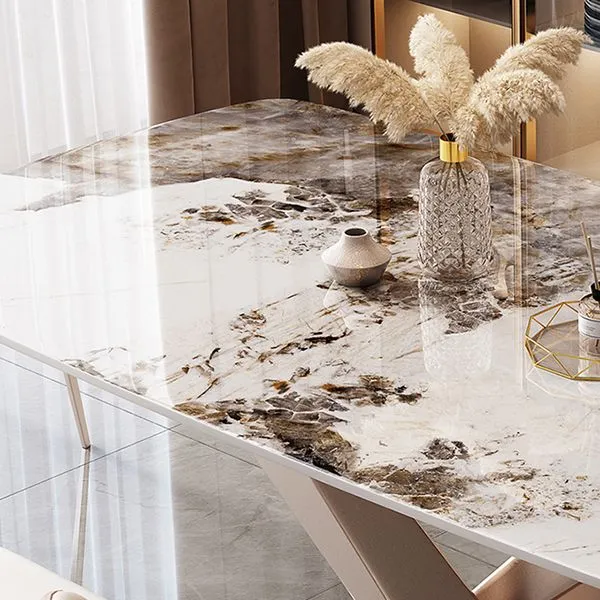 Tavolo da pranzo rettangolare di lusso con piano pietra bianca e piedistallo metallo Clearhalo