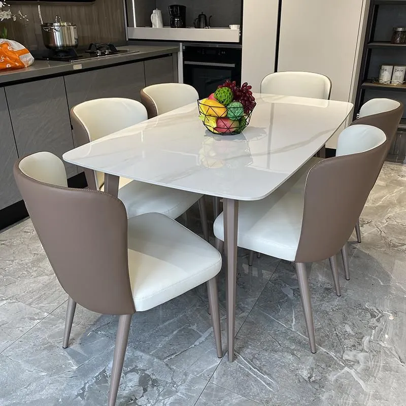 Tavolo da pranzo rettangolare di lusso tradizionale con piano pietra per la casa Clearhalo