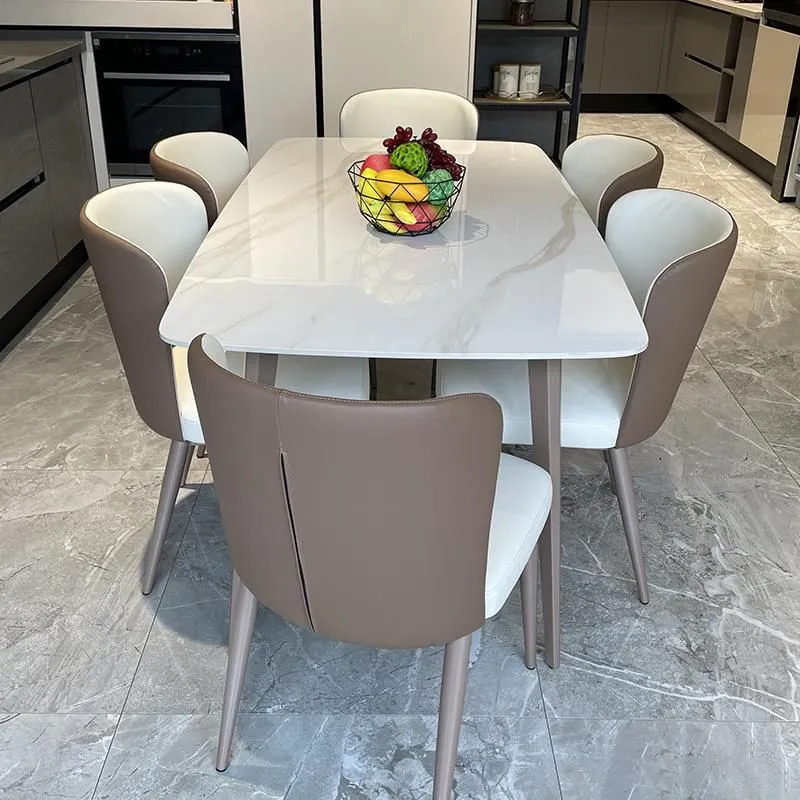Tavolo da pranzo rettangolare di lusso tradizionale con piano pietra per la casa Clearhalo