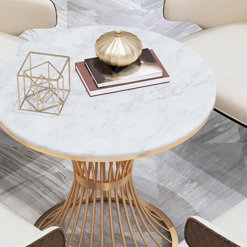 Tavolo da pranzo rotondo con base dorata Tavolo Glam finto marmo per la casa Clearhalo