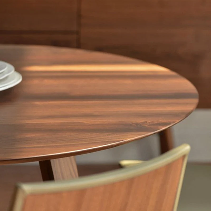 Tavolo da pranzo rotondo con base marrone Tavolo moderno legno per sala da pranzo Clearhalo