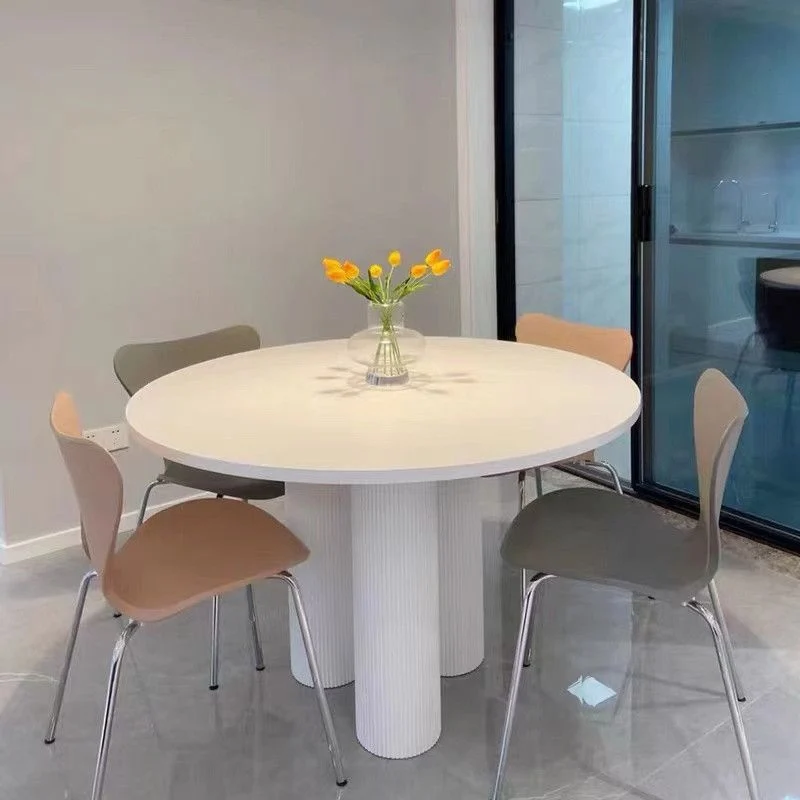 Tavolo da pranzo stile contemporaneo Tavolo da pranzo rotondo bianco per la cena cucina domestica Clearhalo