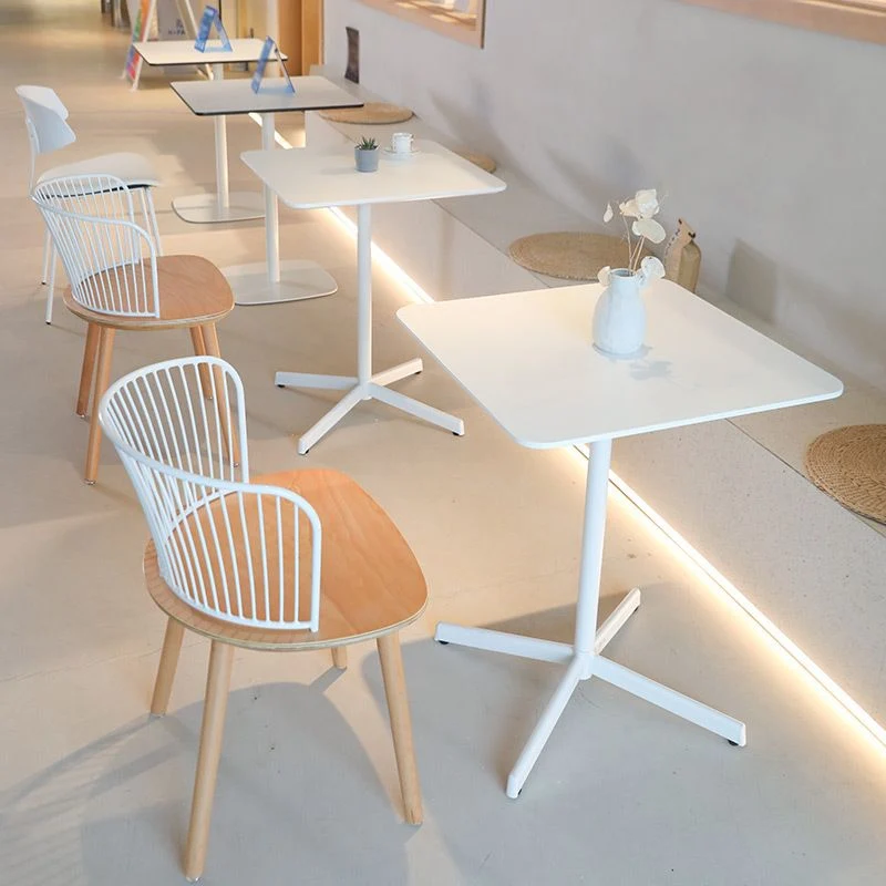 Tavolo da pranzo stile industriale Collezione da sala da pranzo metallo 4 gambe Clearhalo