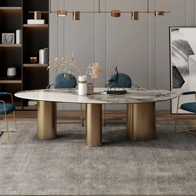 Tavolo da pranzo da tavolo di lusso pietra ovale bianca con base rotonda dorata Clearhalo