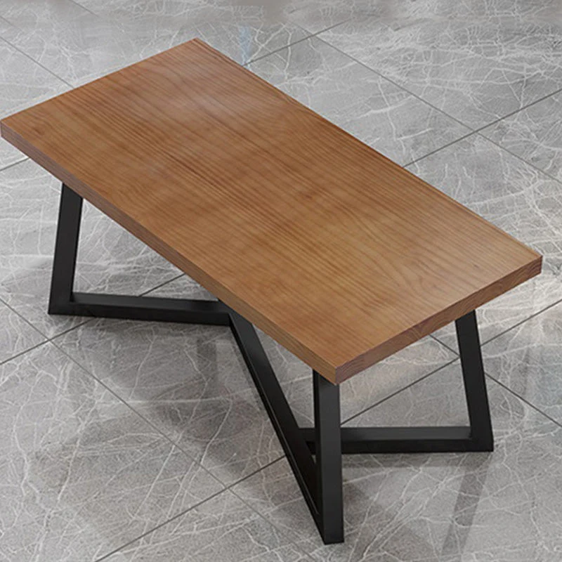 Tavolo rettangolare industriale con piano legno marrone per interni con base metallo Clearhalo