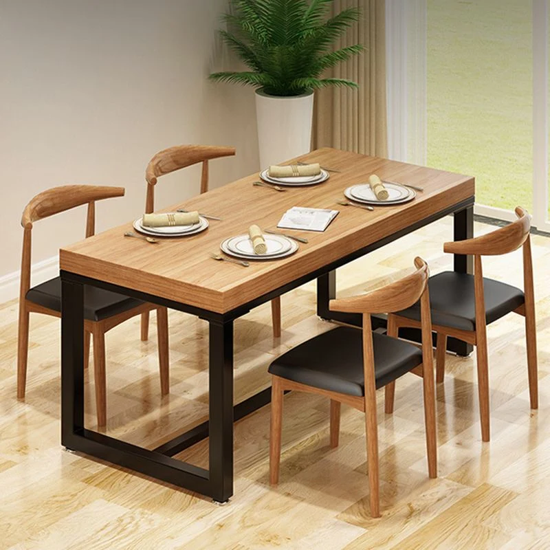 Tavolo rettangolare legno massello di pino Tavolo da pranzo industriale con base nera Clearhalo