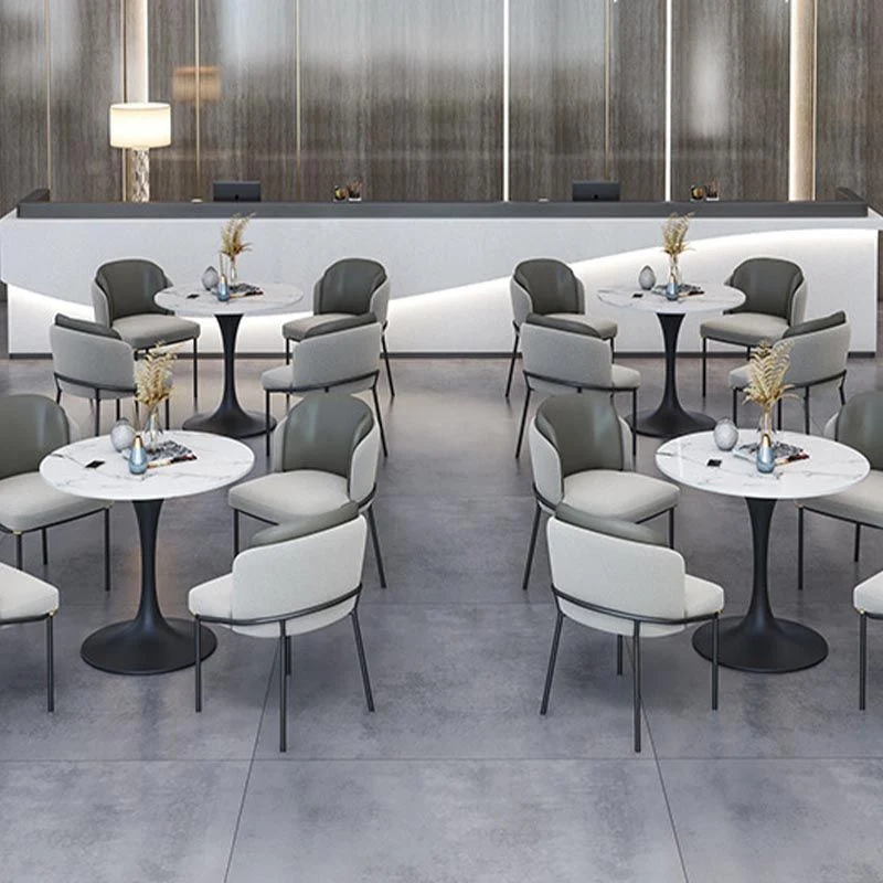 Tavolo rotondo di lusso tradizionale metallo con tavolo da pranzo pietra sinterizzata con base tulipano per la casa Clearhalo