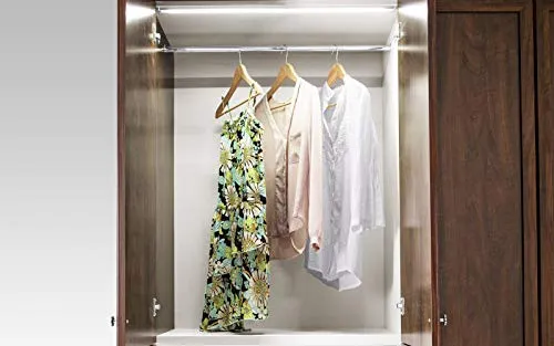 Dafne Italian Design Armadio 6 Ante battenti. Effetto Noce (cm. 284 x 55 x 251h)