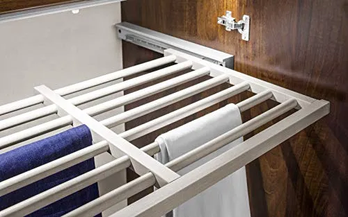 Dafne Italian Design Armadio 6 Ante battenti. Effetto Noce (cm. 284 x 55 x 251h)