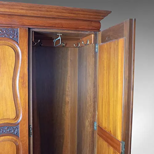 Armadio Antico, Inglese, Noce, Compactum, R. James Gloucester, Circa 1900 London Fine Antiques