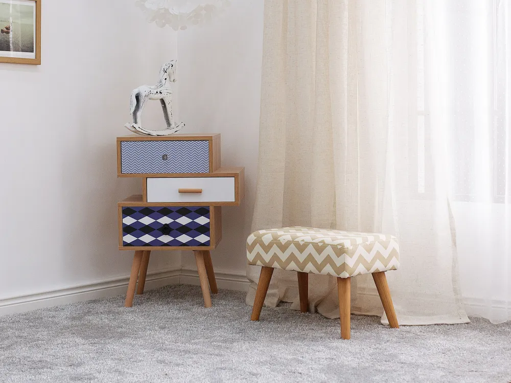 Ottomano velluto beige bianco e legno chiaro TAKOMA