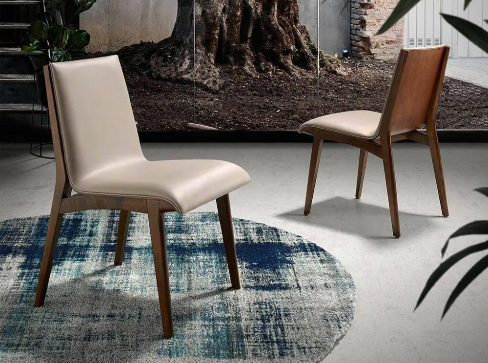 SEDIA RIVESTITA SIMILPELLE CON STRUTTURA LEGNO COLOR NOCE ANGEL CERDA