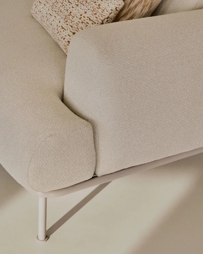 Aurum di divano 2 posti realizzato Chenille color Ecruf con testiera regolabile e Mattgeiger Me