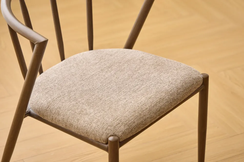 Bella Sedia da pranzo - Look rovere fumé con seduta imbottita sabbia