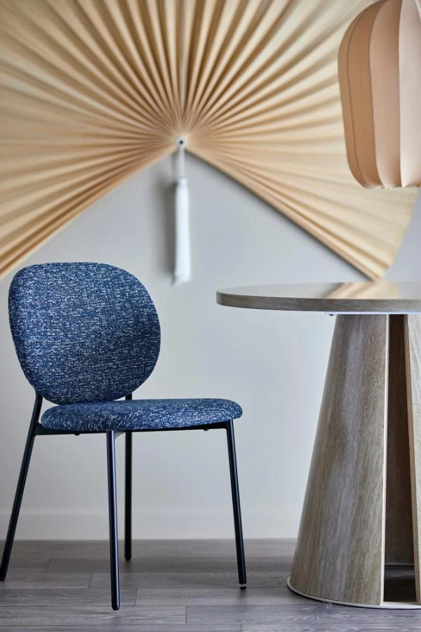Sedia da pranzo Percey, blu, compensato 100% certificato FSC® BLOOMINVILLE