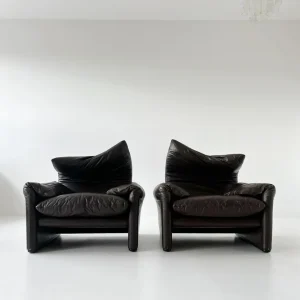 Coppia poltrone Maralunga, Cassina