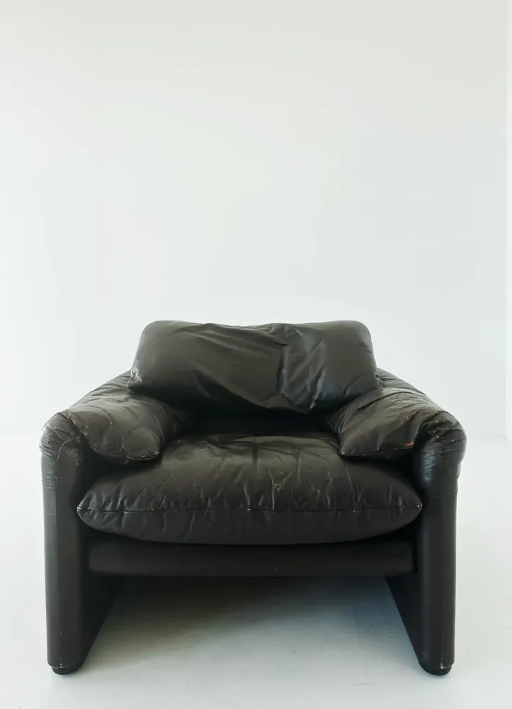 Coppia poltrone Maralunga, Cassina