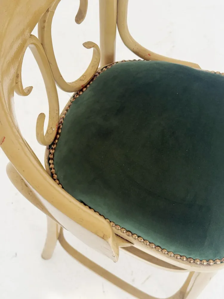 Coppia di sgabelli alti legno curvato