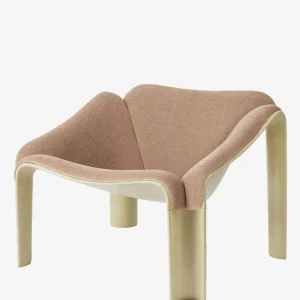 F300 lounge chair GUBI