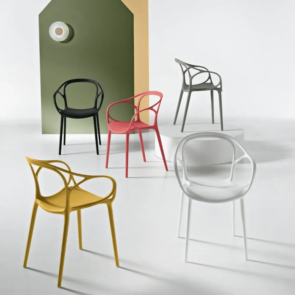 Sedie moderne "Mistral" da pranzo polipropilene versatili cm 57x55 80h ikone