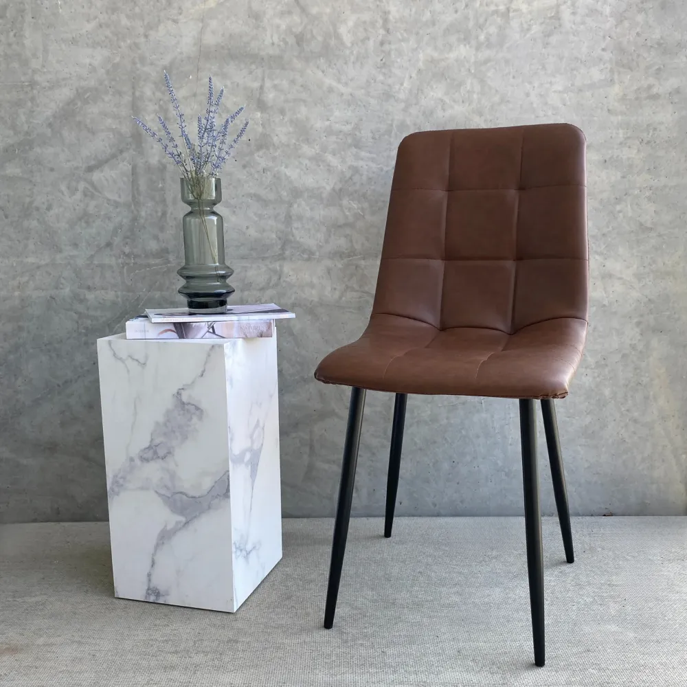 Jessi Sedia da pranzo - Similpelle marrone con gambe metallo nero