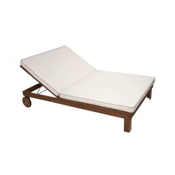 Lettino doppio RIO, eucalipto oliato, con cuscino beige crema