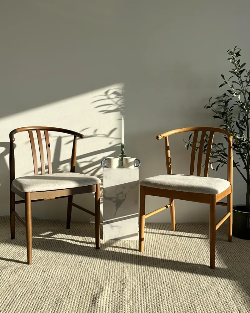 Lizzie Sedia da pranzo faggio con seduta imbottita beige