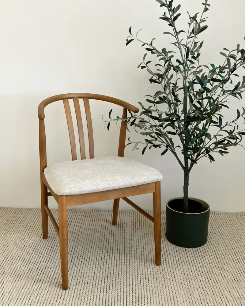 Lizzie Sedia da pranzo faggio con seduta imbottita beige