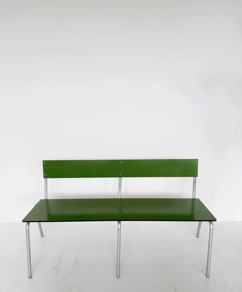 Panchina metallo verde con struttura tubolare