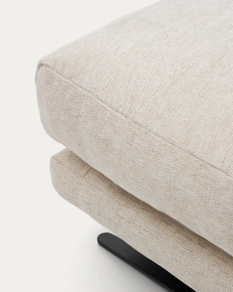 Poggiapiedi Veliro ciniglia beige con gambe acciaio nero, 85 x 90 cm, FSC Mix Credit