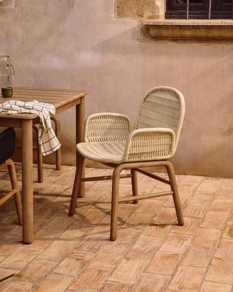 Poltrona Alipa legno massello di acacia e corda ecrù, FSC 100 %
