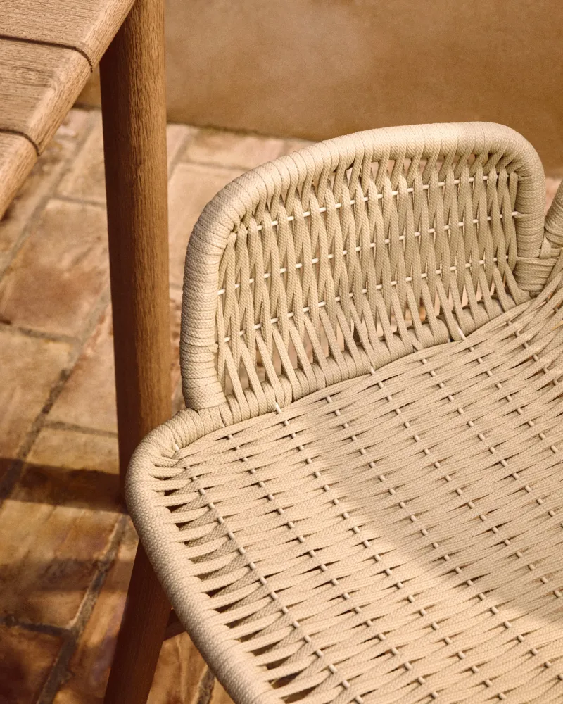 Poltrona Alipa legno massello di acacia e corda ecrù, FSC 100 %