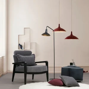 Poltrona con braccioli legno nero imbottita e rivestita tessuto grigio cm 77x84x90h