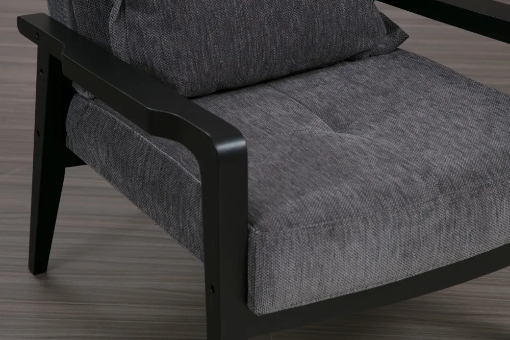 Poltrona con braccioli legno nero imbottita e rivestita tessuto grigio cm 77x84x90h