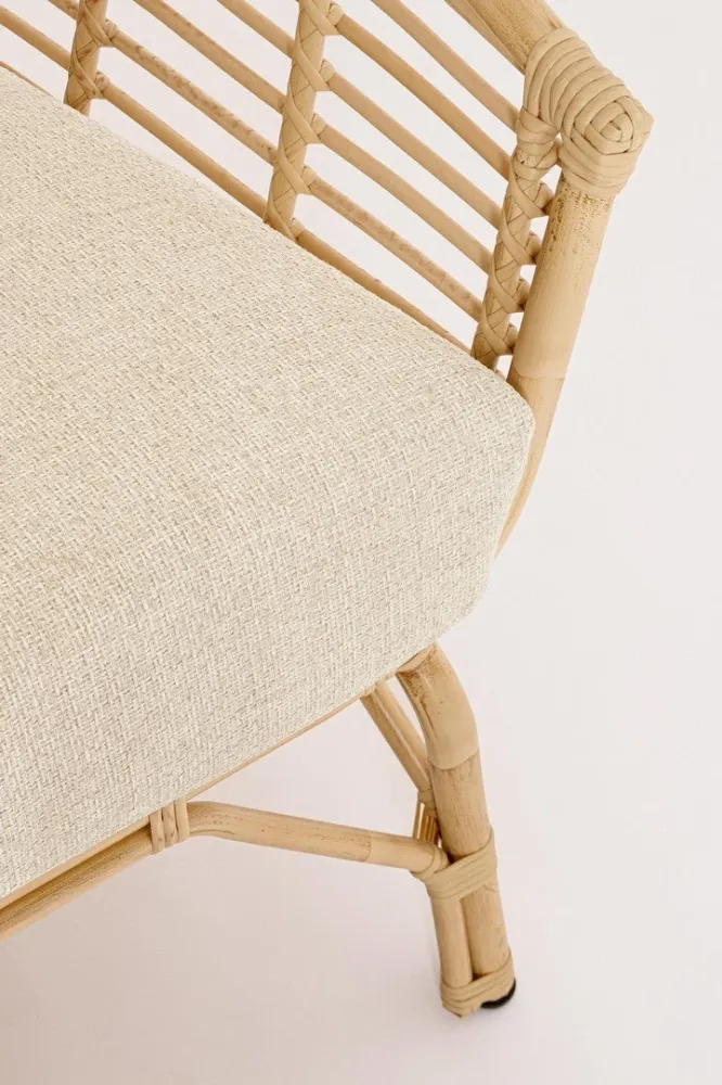 Poltrona "Mabel" con braccioli alluminio effetto rattan da giardino