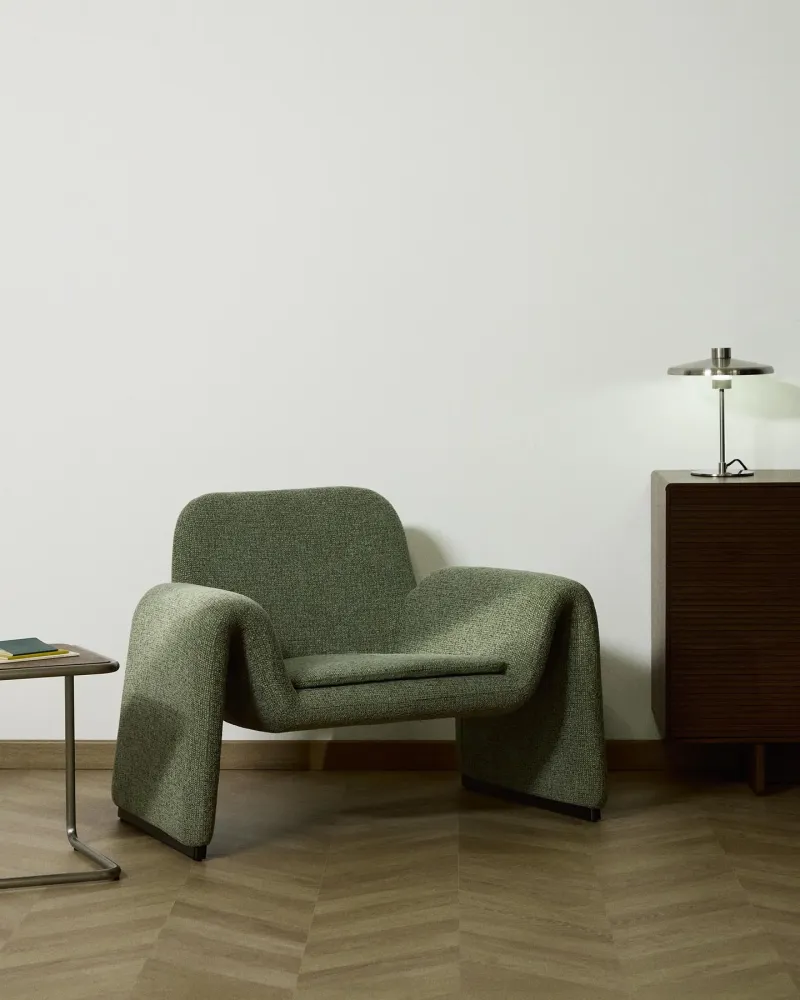 Poltrona Melvia con rivestimento ciniglia verde