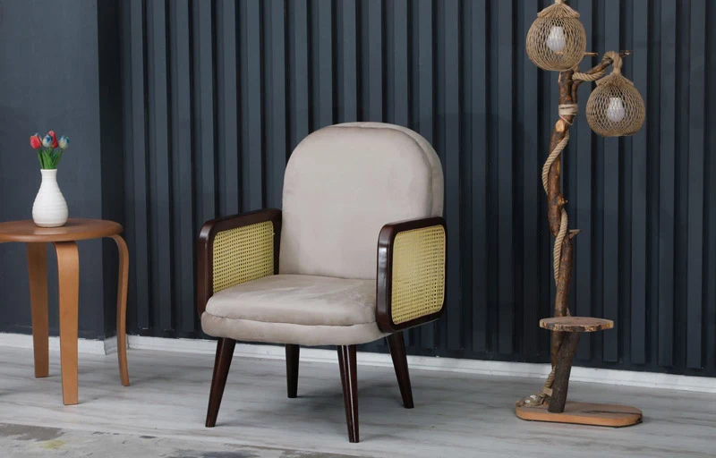 Poltrona moderna legno e rattan con seduta e schienale tessuto cm 77x80x93h