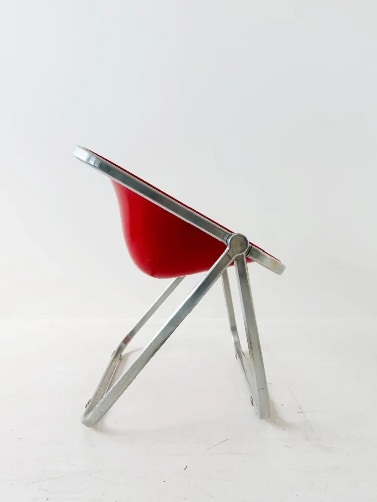 Poltrona Plona, design Giancarlo Piretti per Anonima Castelli