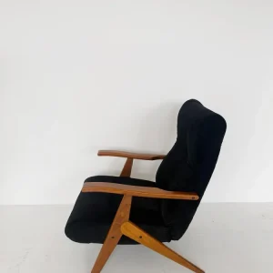 Poltrona reclinabile italiana legno massello e velluto nero, schienale alto, anni ’60