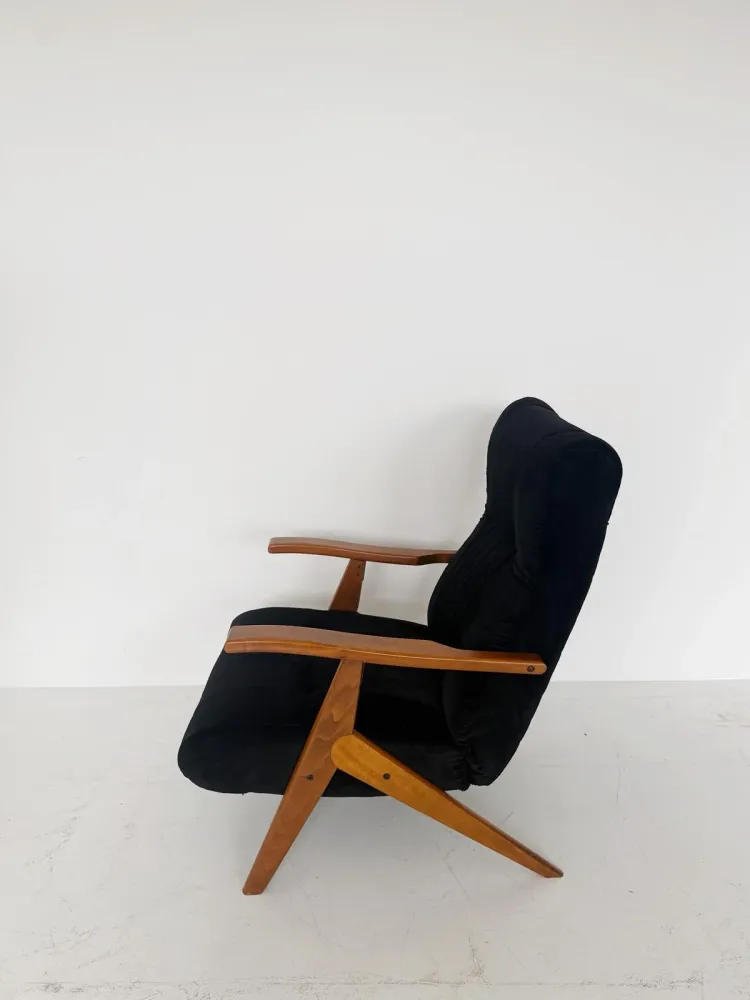 Poltrona reclinabile italiana legno massello e velluto nero, schienale alto, anni ’60
