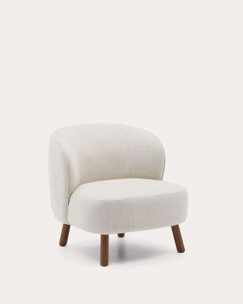 Poltrona Ulit ciniglia beige con gambe legno massello di frassino finitura noce