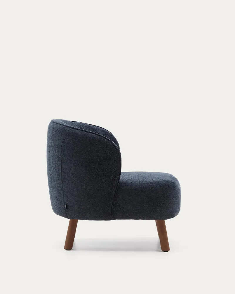 Poltrona Ulit ciniglia grigio-blu con gambe legno massello di frassino finitura noce