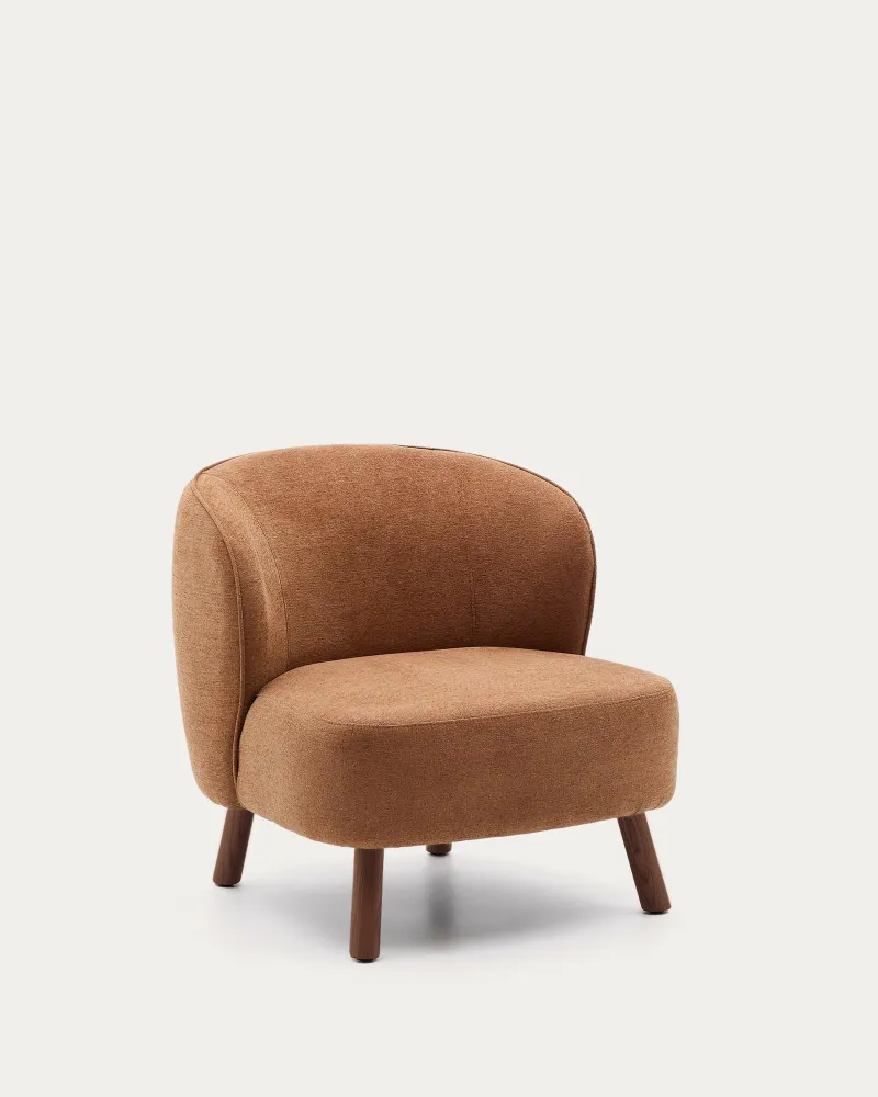 Poltrona Ulit ciniglia terracotta con gambe legno massello di frassino finitura noce
