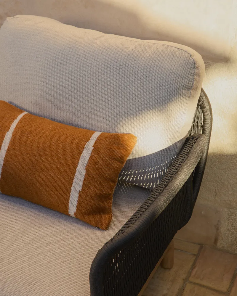 Poltroncina Alipa legno massello di acacia e corda grigio scuro, FSC 100 %