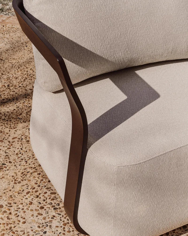 Poltroncina da esterno Tamaris realizzata alluminio di colore marrone