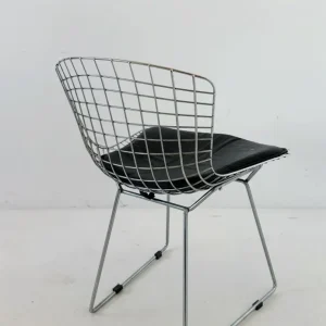 Sedia Bertoia, Knoll