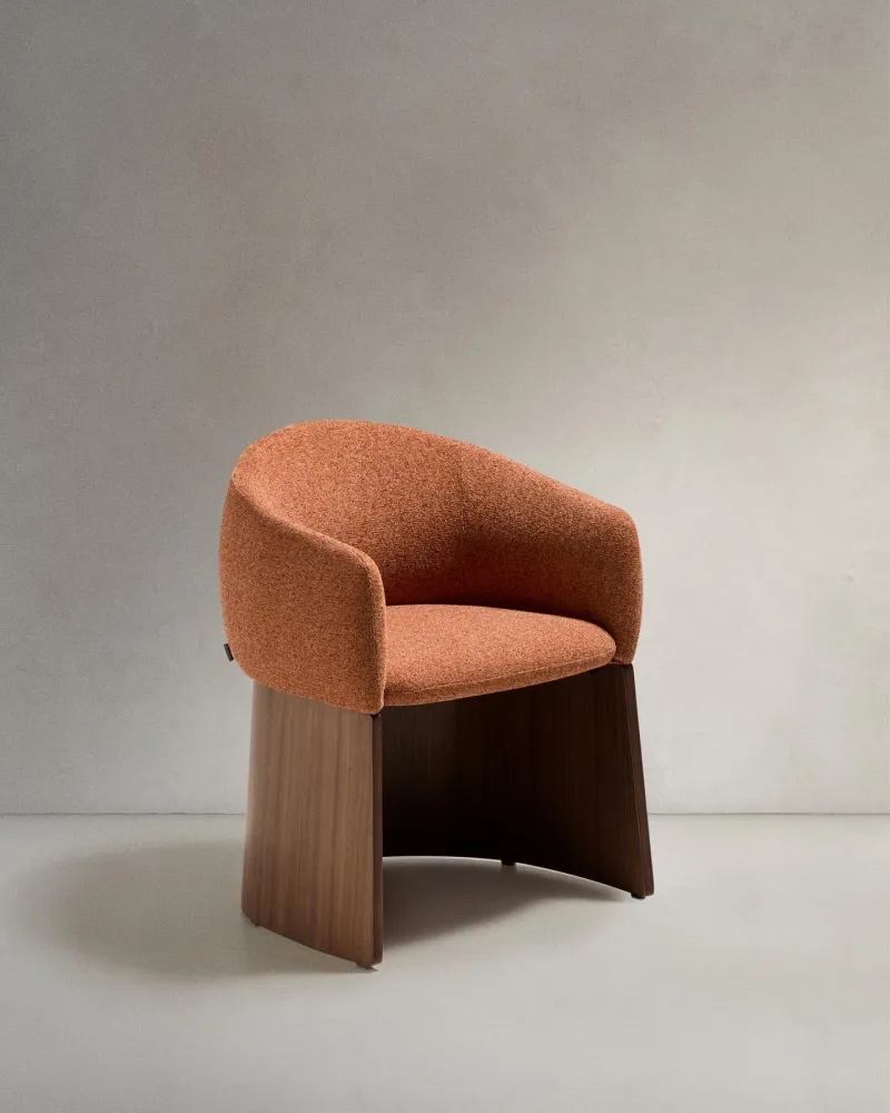Sedia Bosca con ciniglia terracotta e impiallacciatura noce FSC 100%