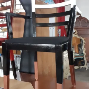 Sedia con braccioli