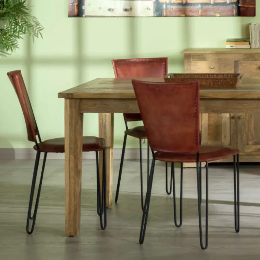 Sedia Cuoio Colore Bordeaux e Struttura Ferro Colore Nero